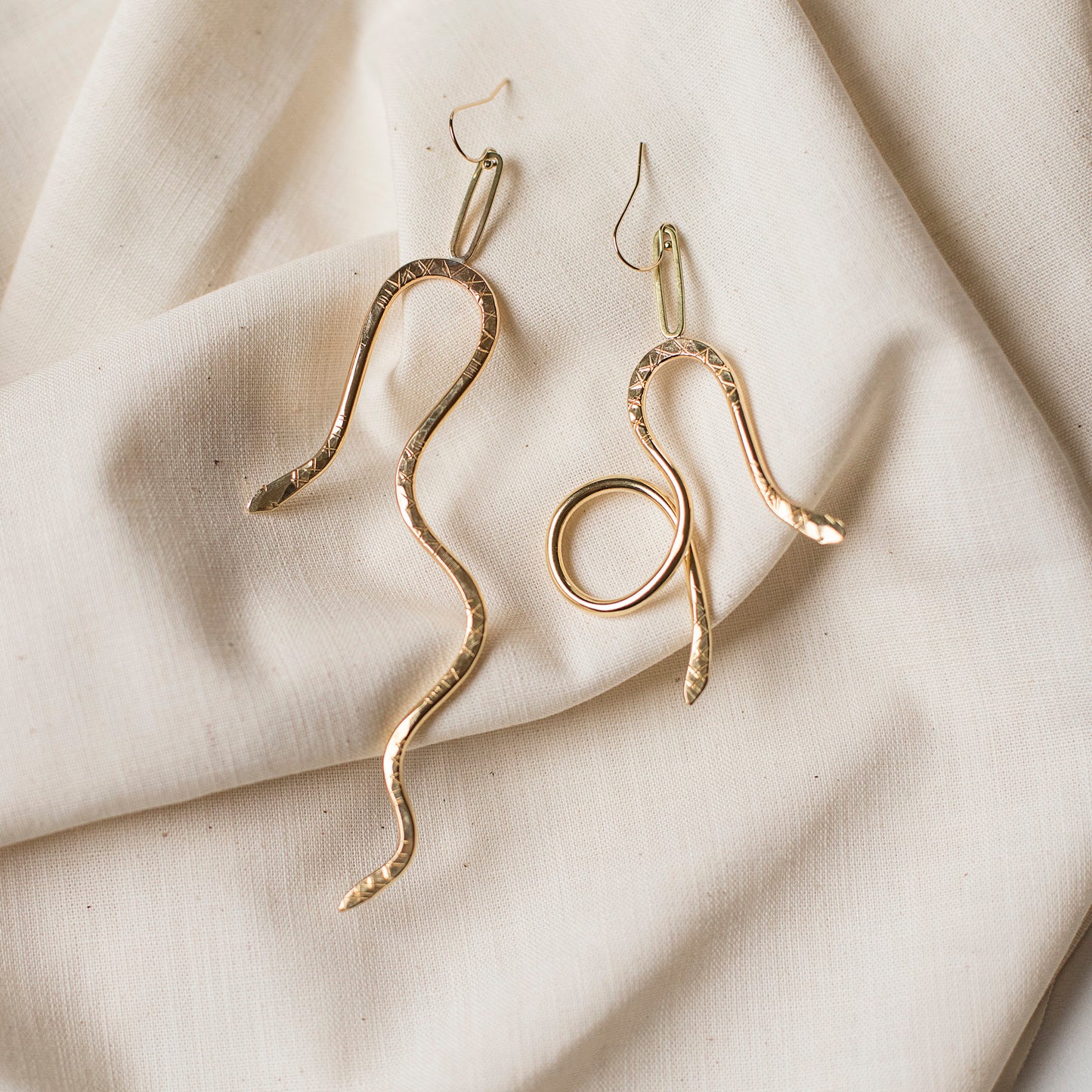 Mismatched Snake Dangles